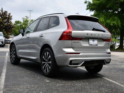 Certified 2025 Volvo XC60 B5 Plus AWD/4WD image 5