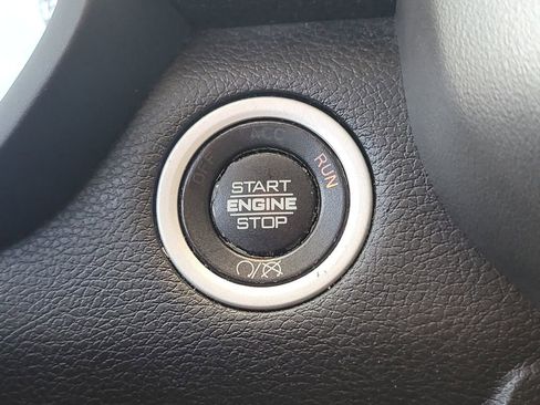 Used 2019 RAM 2500 Big Horn image 25