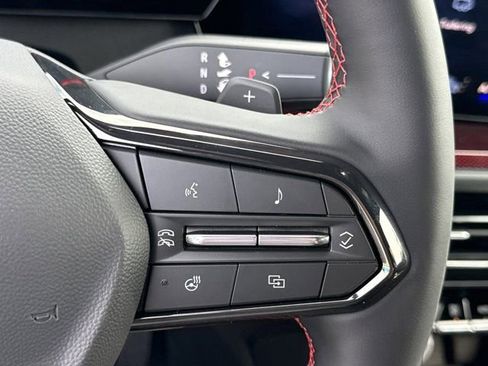 New 2026 Chevrolet Traverse RS image 23