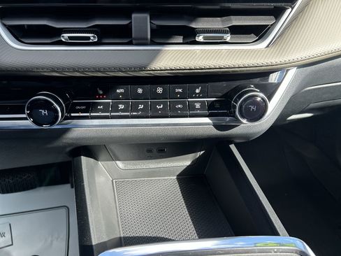 New 2026 Chevrolet Equinox LT image 28