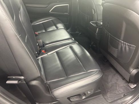 Used 2022 Kia Telluride LX image 24