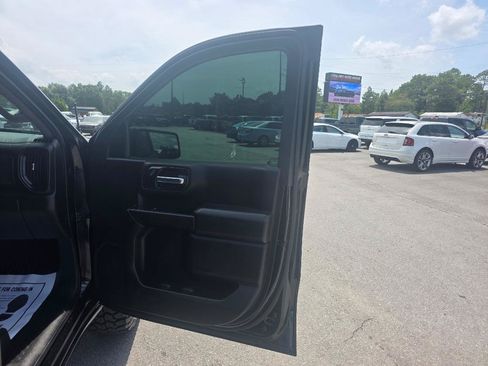 Used 2020 Chevrolet Silverado 1500 Custom w/ Custom Convenience Package AWD/4WD image 10