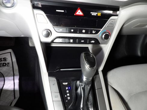 Used 2018 Hyundai Elantra Value Edition FWD image 14