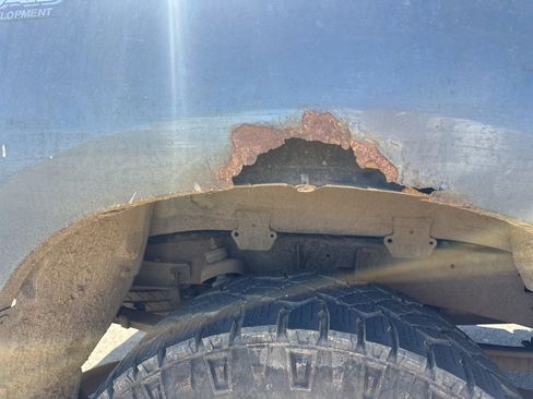 Used 2010 Toyota Tundra Limited image 14