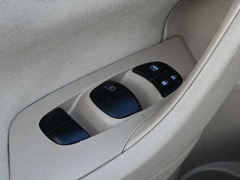 Used 2014 Nissan Altima 2.5 S w/ Display Audio Package image 22