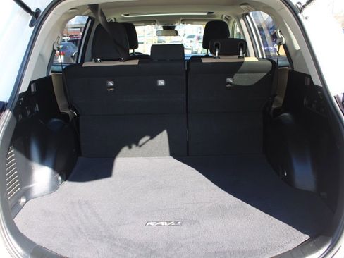 Used 2018 Toyota RAV4 XLE w/ Plus Extra Value Package image 11