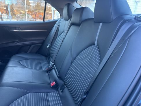 Used 2023 Toyota Camry SE image 12