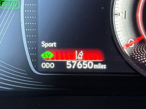 Used 2021 Lexus ES 300h w/ Premium Package image 24