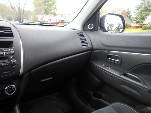 Used 2013 Mitsubishi Outlander Sport SE image 13