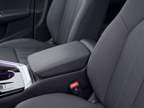 Used 2025 Audi Q5 Premium w/ Convenience Package image 24