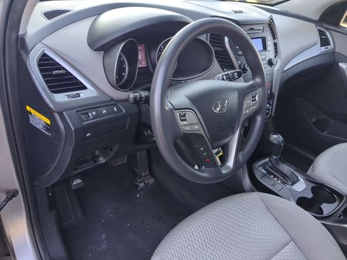 Used 2015 Hyundai Santa Fe Sport image 16
