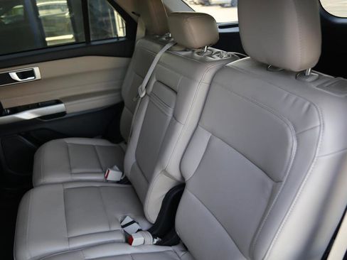 Used 2023 Ford Explorer XLT w/ Equipment Group 202A image 19