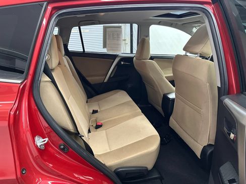 Used 2015 Toyota RAV4 XLE FWD image 15