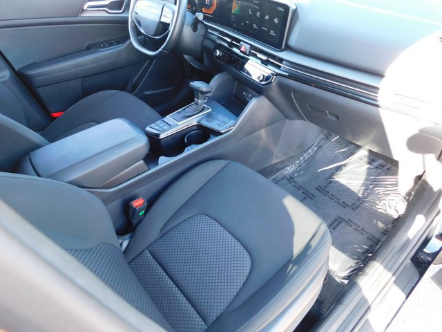 Used 2026 Kia Sportage LX FWD image 28