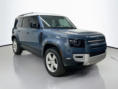 Used 2024 Land Rover Defender 110 S AWD/4WD image 7