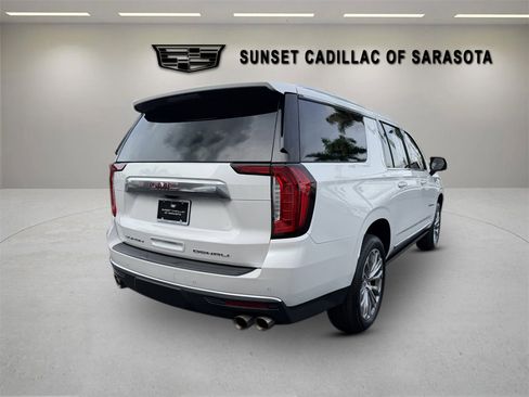 Used 2021 GMC Yukon XL Denali w/ Denali Ultimate Package image 4