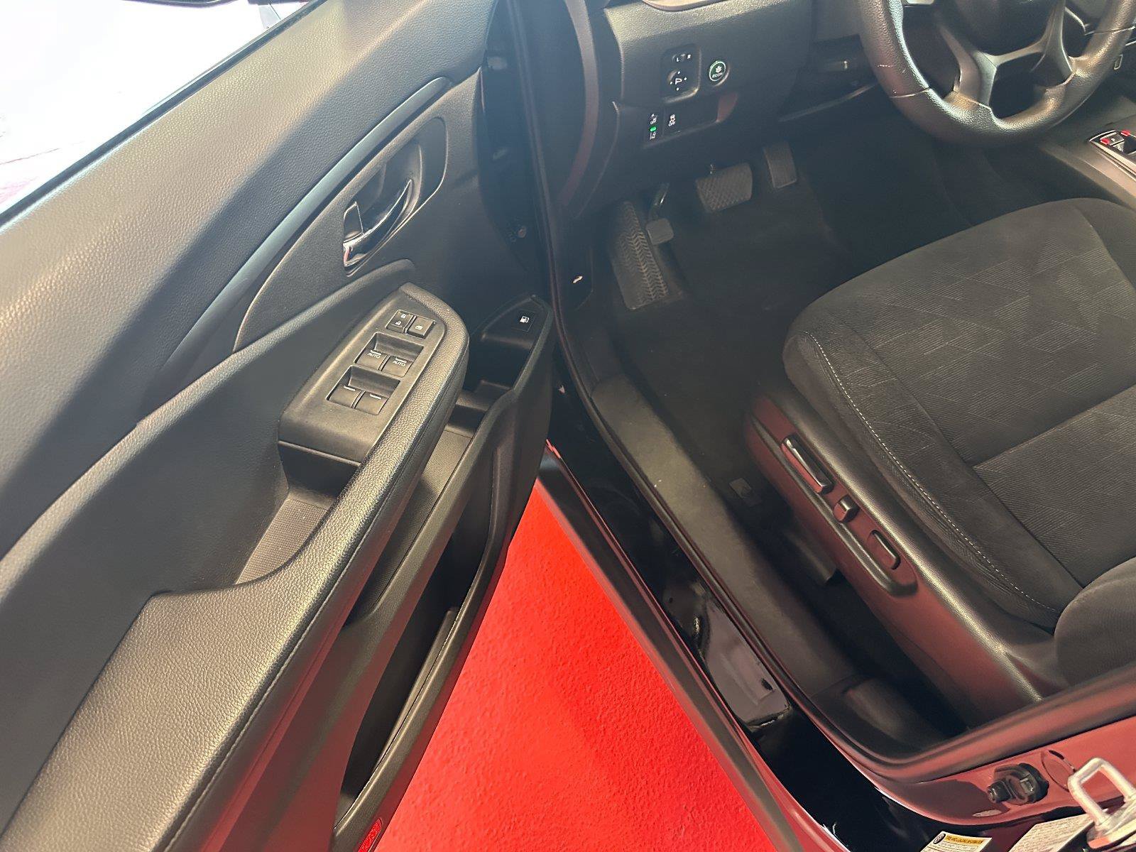 Used 2022 Honda Pilot Sport image 9
