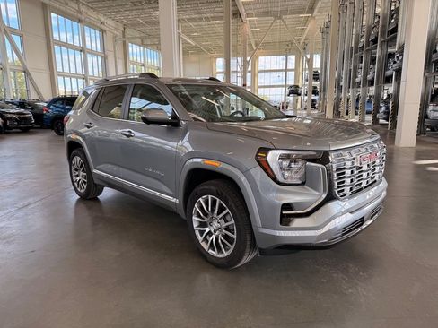 Used 2026 GMC Terrain Denali AWD/4WD image 1