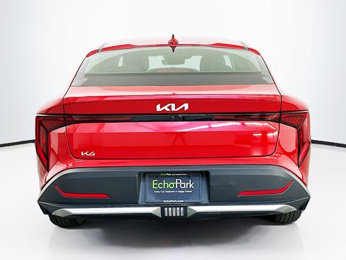 Used 2025 Kia K4 LXS image 7