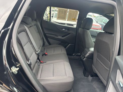 Used 2025 Chevrolet Equinox LT FWD image 27