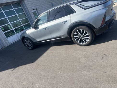 Certified 2024 Cadillac Lyriq Sport image 6