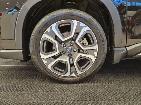 Used 2023 Subaru Ascent Touring image 11