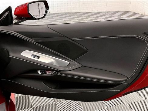 Used 2021 Chevrolet Corvette Stingray Coupe w/ 1LT RWD image 21