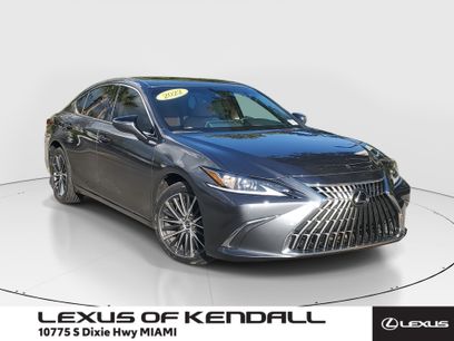 Certified 2022 Lexus ES 350 w/ Premium Package