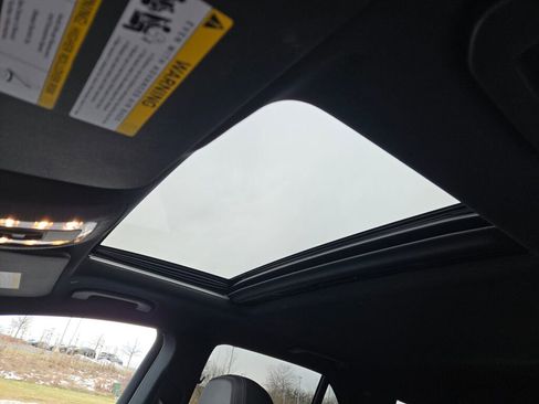 Used 2024 Mercedes-Benz GLE 450e 4MATIC image 25