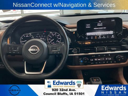 Used 2022 Nissan Pathfinder Platinum w/ Cargo Package AWD/4WD image 21
