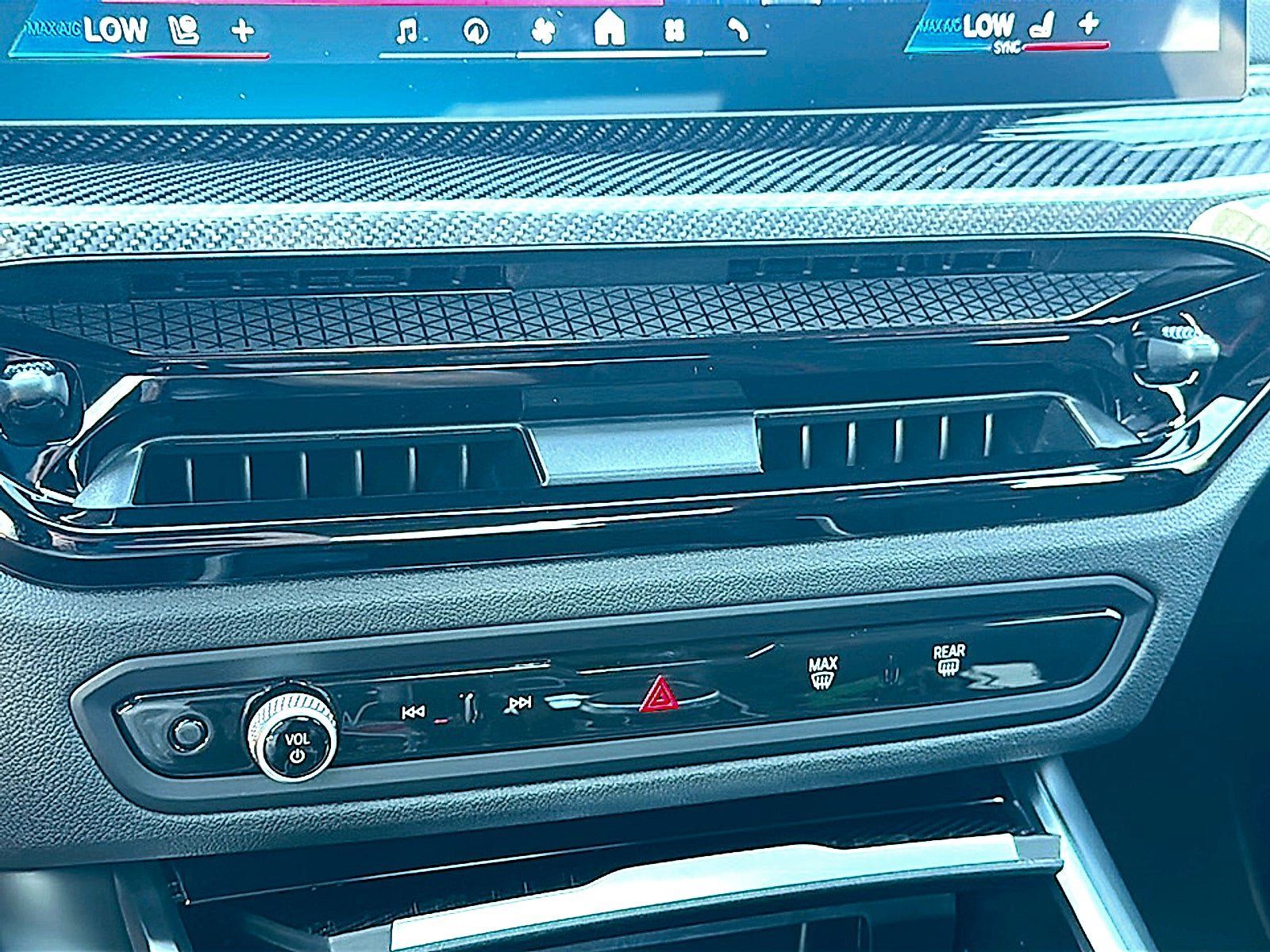 New 2026 BMW M2 w/ Lighting Package RWD image 23