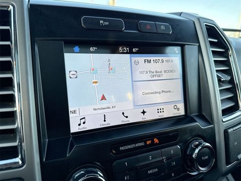 Used 2016 Ford F150 Lariat image 13