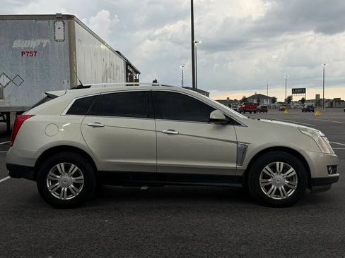 Used 2014 Cadillac SRX Luxury FWD image 4