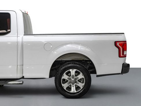 Used 2017 Ford F150 XL w/ Equipment Group 101A Mid RWD image 11