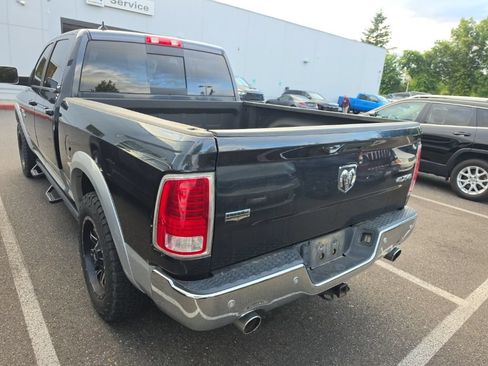 Used 2015 RAM 1500 Laramie w/ Convenience Group AWD/4WD image 4