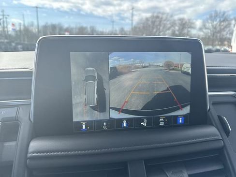 Used 2022 Chevrolet Tahoe Z71 w/ Luxury Package image 26