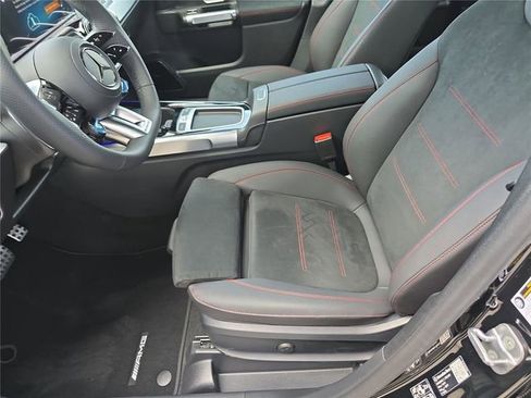 New 2026 Mercedes-Benz GLB 35 AMG 4MATIC image 23
