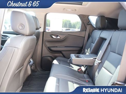 Used 2023 Chevrolet Blazer LT w/ Sound & Technology Package FWD image 19
