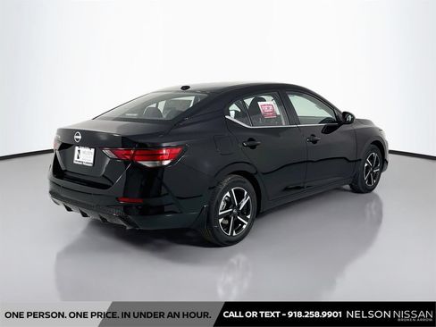 Certified 2025 Nissan Sentra SV FWD image 5