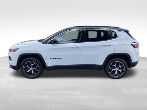 Used 2024 Jeep Compass Limited AWD/4WD image 9