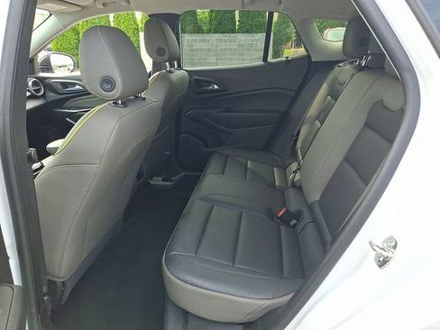 Certified 2025 Chevrolet Trax ACTIV w/ Driver Confidence Package FWD image 10
