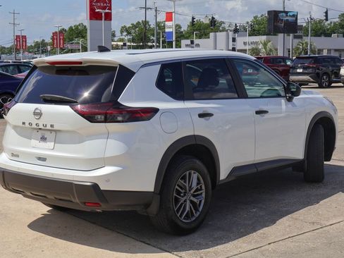 Used 2025 Nissan Rogue S FWD image 20