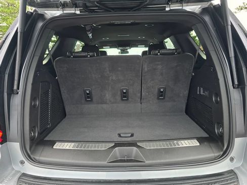 Certified 2025 GMC Yukon Denali AWD/4WD image 23