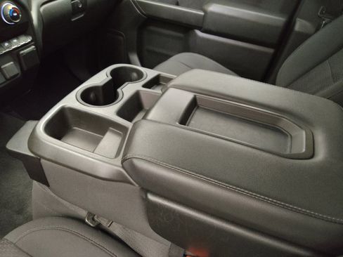 Used 2020 Chevrolet Silverado 1500 Custom w/ Custom Convenience Package RWD image 26