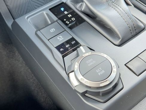 New 2025 Toyota Tacoma SR5 image 27