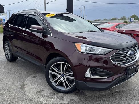 Used 2019 Ford Edge Titanium w/ Cold Weather Package AWD/4WD image 2