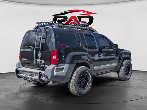 Used 2011 Nissan Xterra PRO-4X AWD/4WD image 3