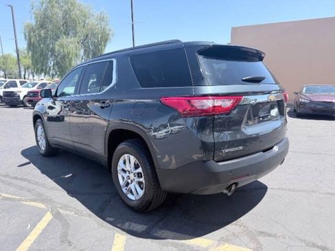 Used 2019 Chevrolet Traverse LT FWD image 5