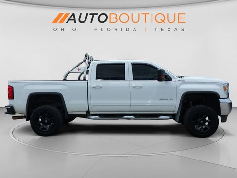 Used 2017 GMC Sierra 2500 SLE w/ HD SLE Preferred Plus Package AWD/4WD image 6