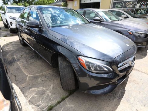 Used 2016 Mercedes-Benz C 300 4MATIC Sedan image 3